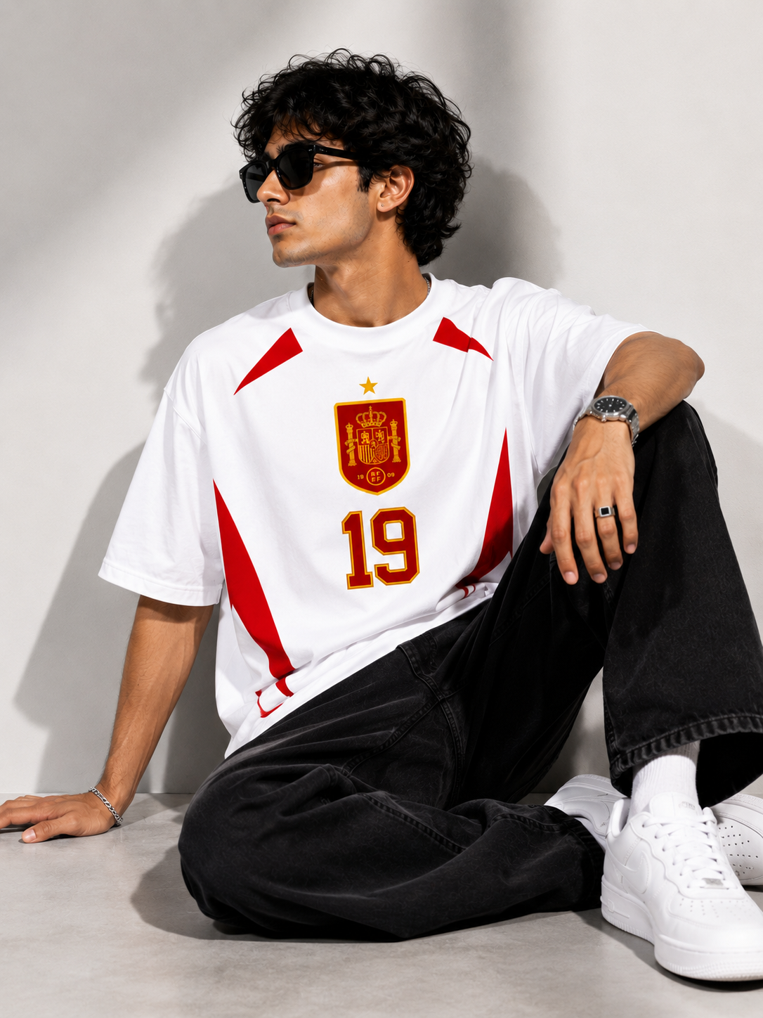Spain No. 19 Oversized Football T-Shirt – White Edition