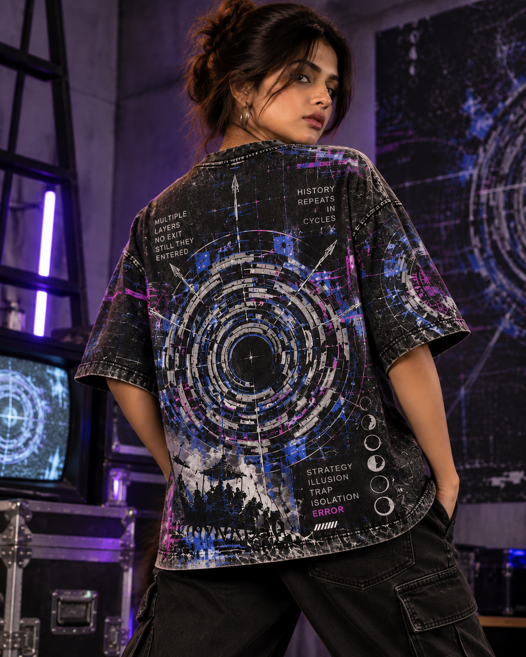 Chakravyuh Error women's oversized t-shirt with Indian mythology design by ZERO CODE - view 2